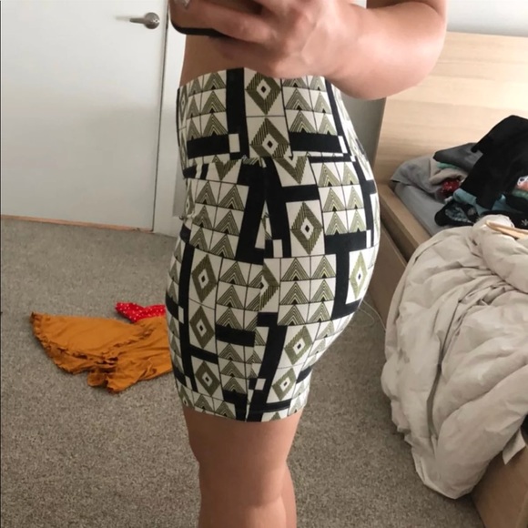 Dresses & Skirts - Aztec print bodycon mini skirt